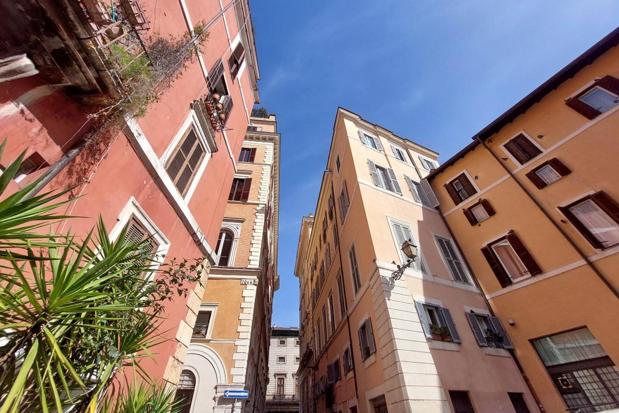 Dainty Paradiso Near Piazza Navona Apartment Rom