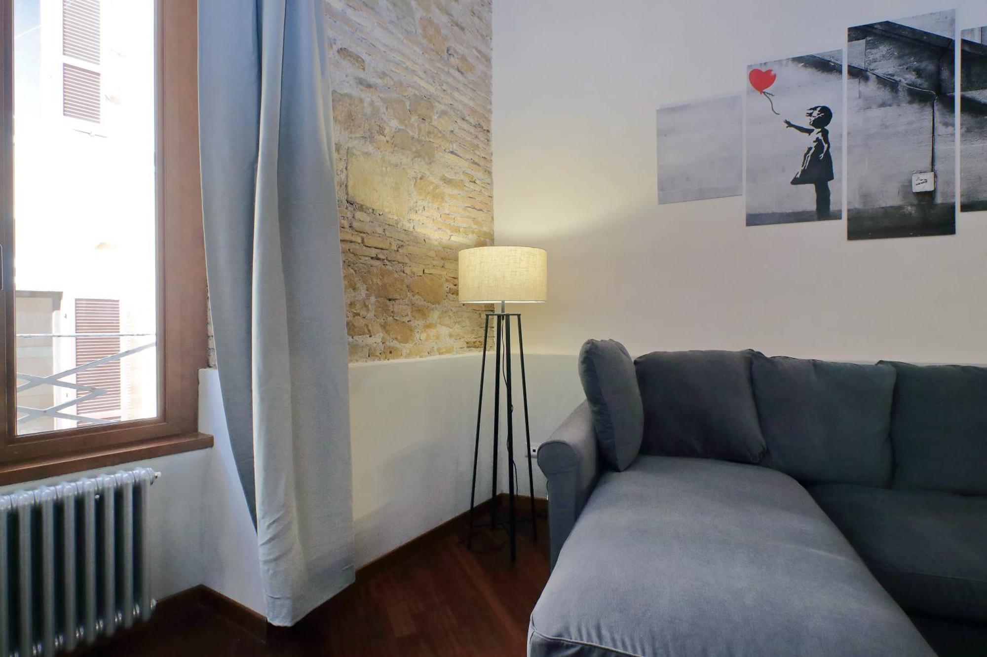 Dainty Paradiso Near Piazza Navona Apartment