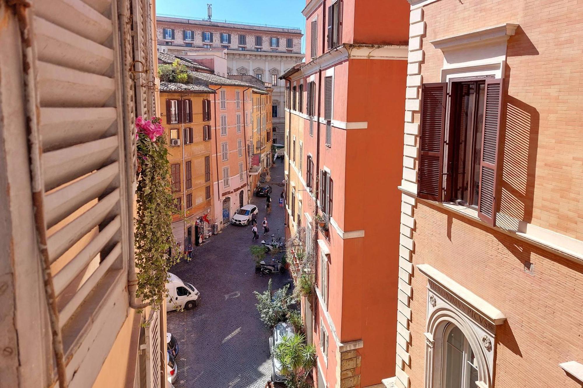 Dainty Paradiso Near Piazza Navona Apartment *
